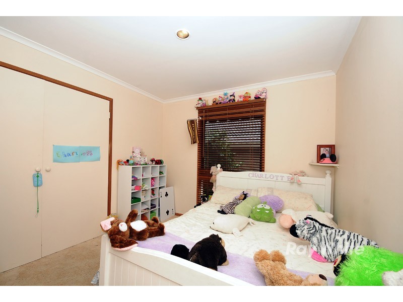 120 Fraser Crescent, Wantirna South VIC 3152