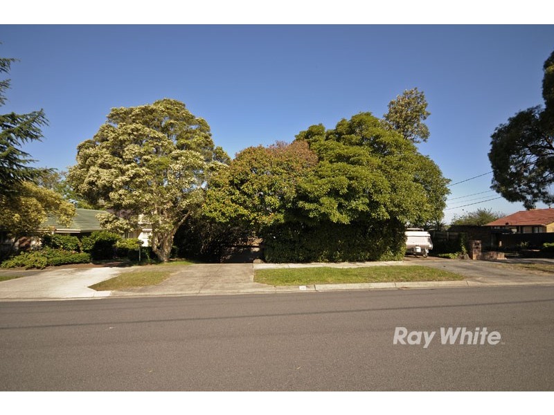 8 Coolomon Close, Wantirna South VIC 3152