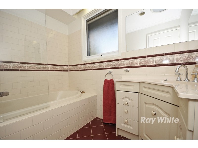 70 Amesbury Avenue, Wantirna VIC 3152