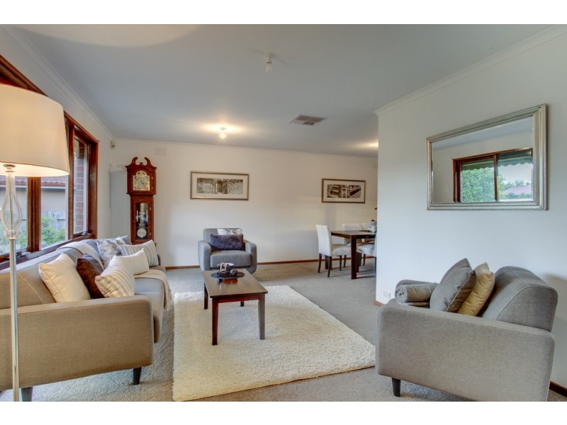 29 Riddell Road, Wantirna South VIC 3152