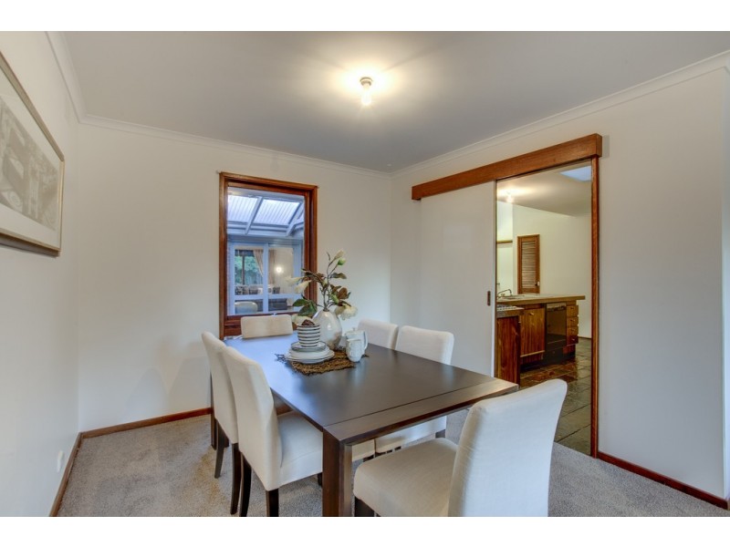 29 Riddell Road, Wantirna South VIC 3152