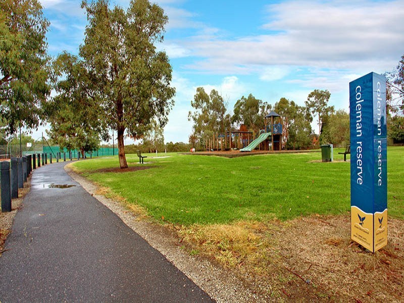 30 Lewis Road, Wantirna South VIC 3152