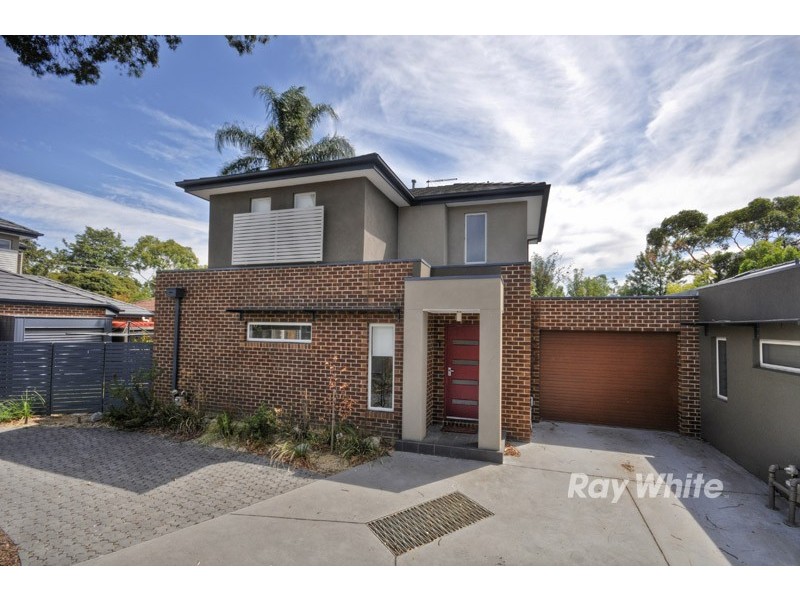 2/112 Harley Street North, Knoxfield VIC 3180