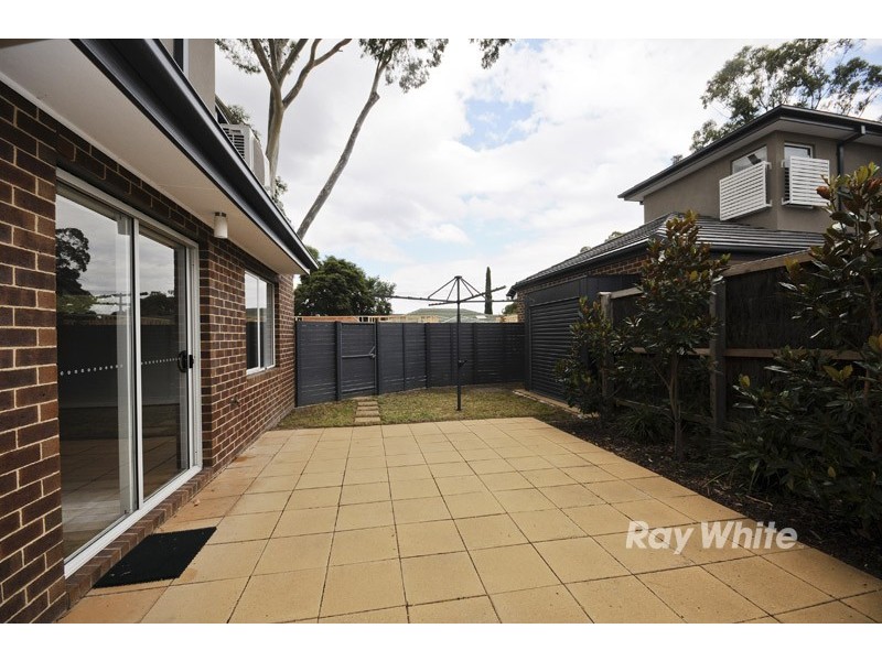 2/112 Harley Street North, Knoxfield VIC 3180