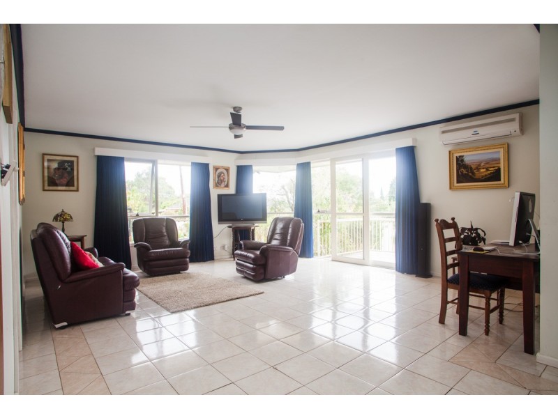 63 Lewis Road, Wantirna South VIC 3152