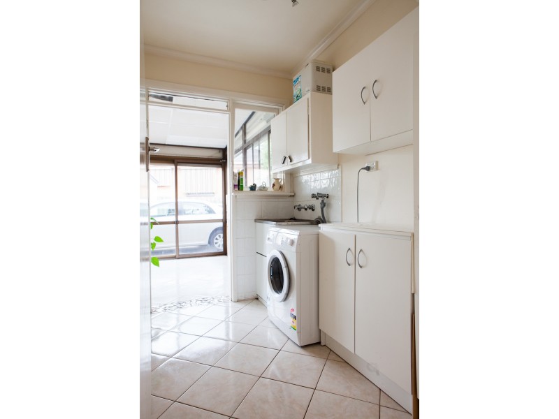 63 Lewis Road, Wantirna South VIC 3152