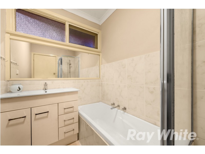 31 Aisbett Avenue, Wantirna South VIC 3152