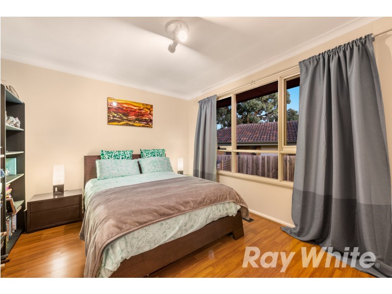 31 Aisbett Avenue, Wantirna South VIC 3152