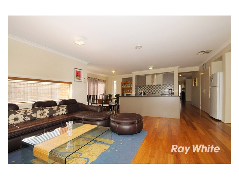 61 Melington Drive, Lyndhurst VIC 3975