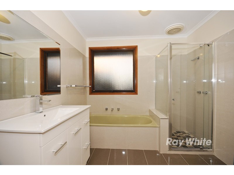 28 Raheen Avenue, Wantirna VIC 3152