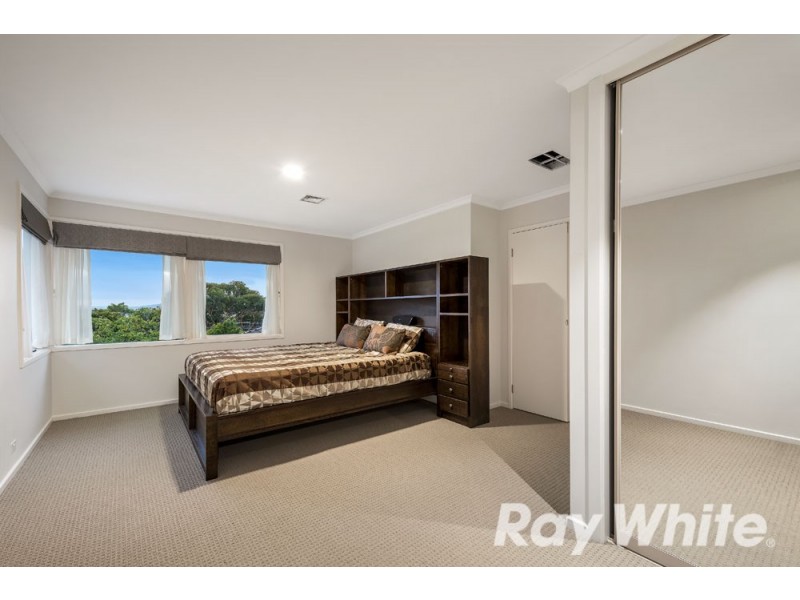 25 Quixley Grove, Wantirna VIC 3152
