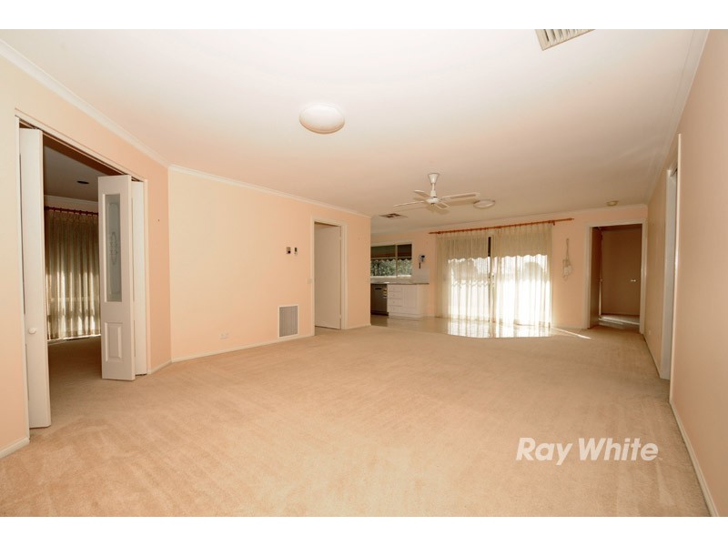 2/33A Devenish Road, Boronia VIC 3155