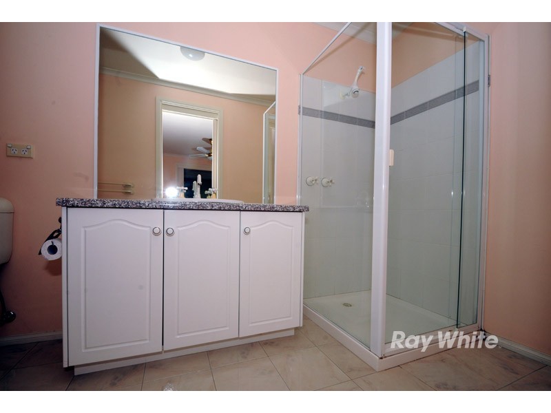 2/33A Devenish Road, Boronia VIC 3155