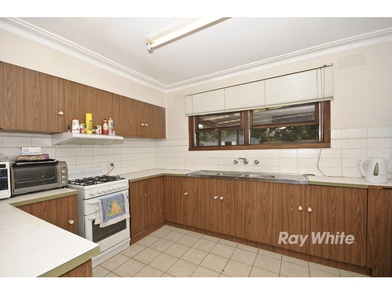 32 Anne Road, Knoxfield VIC 3180