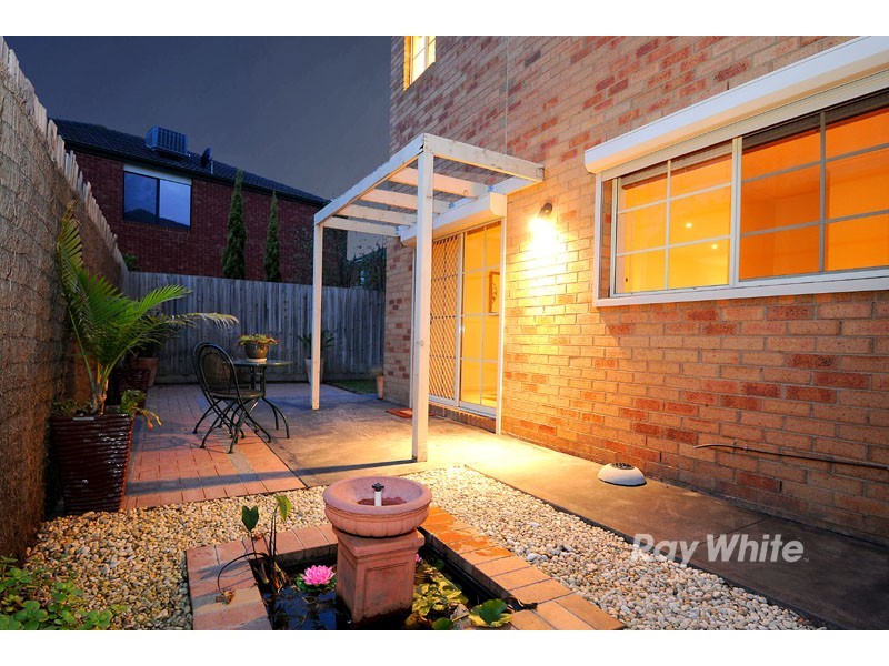 3/19 Earls Court, Wantirna South VIC 3152