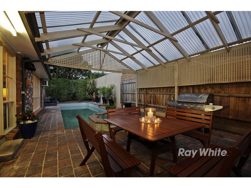 12 Wondalea Crescent, Wantirna VIC 3152