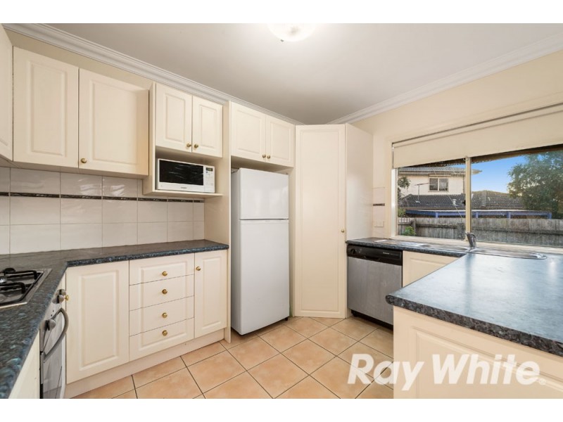 3/8 Stamford Crescent, Rowville VIC 3178