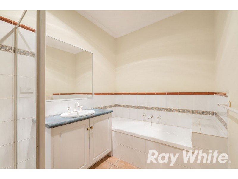 3/8 Stamford Crescent, Rowville VIC 3178