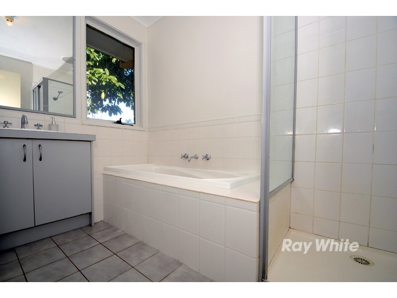 23 Watersedge Close, Knoxfield VIC 3180