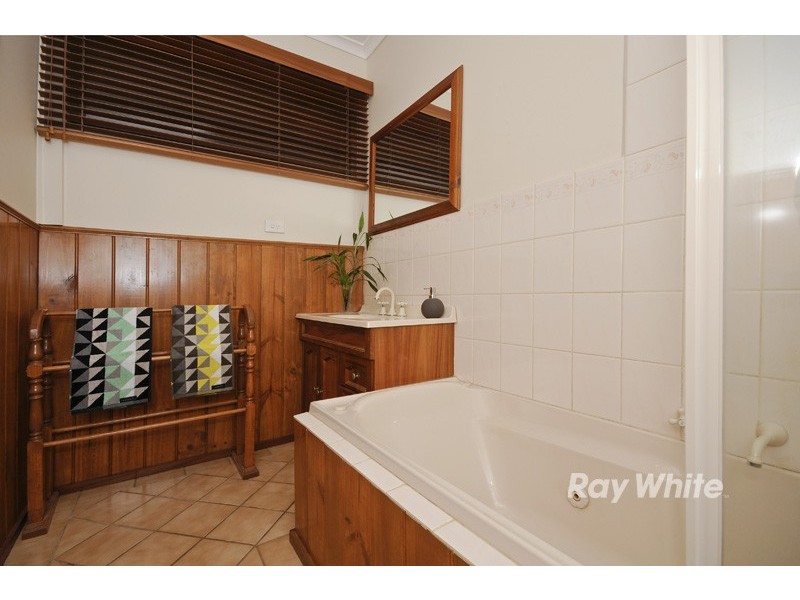 21 Saxon Avenue, Wantirna VIC 3152