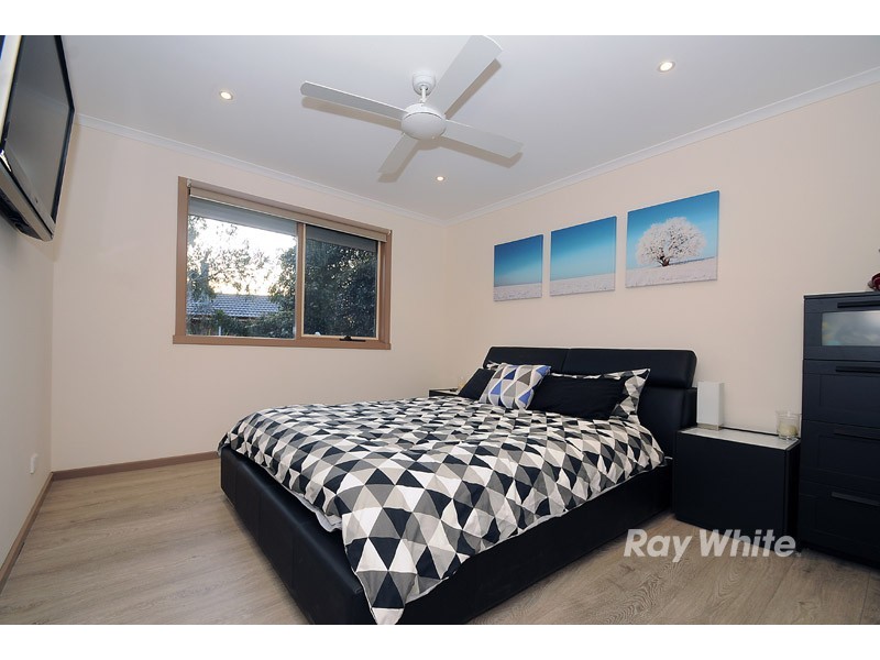 39 Watersedge Close, Knoxfield VIC 3180