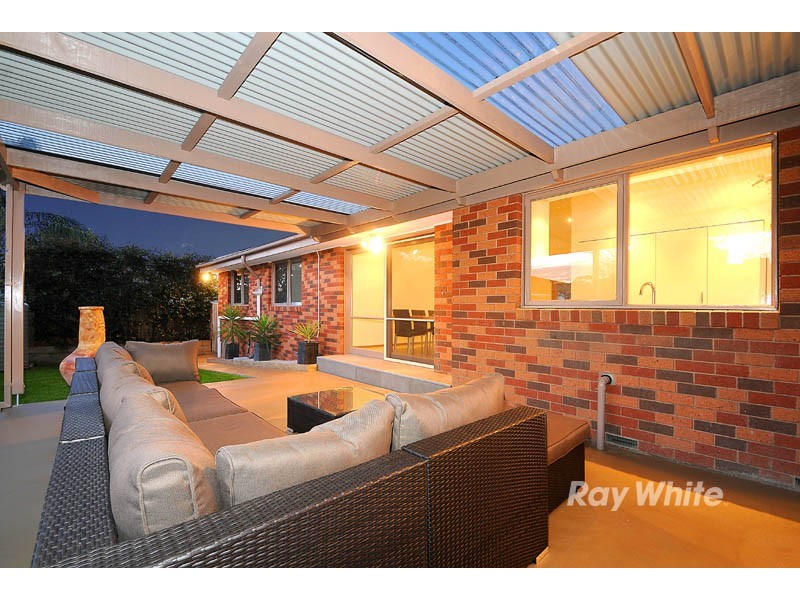 39 Watersedge Close, Knoxfield VIC 3180