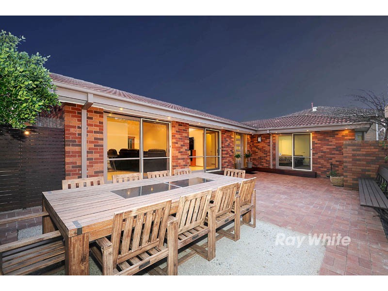 39 Watersedge Close, Knoxfield VIC 3180