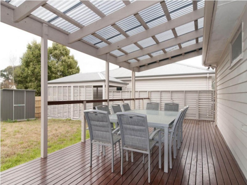 2/6 Wordsworth Street, Mooroolbark VIC 3138