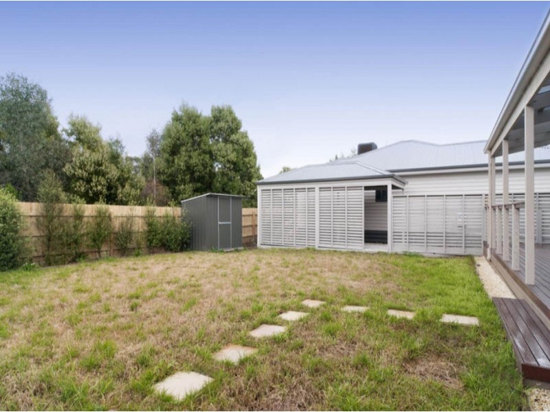 2/6 Wordsworth Street, Mooroolbark VIC 3138