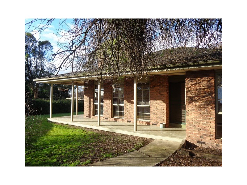 9 Anne Road, Knoxfield VIC 3180