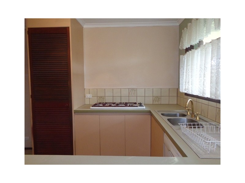 9 Anne Road, Knoxfield VIC 3180