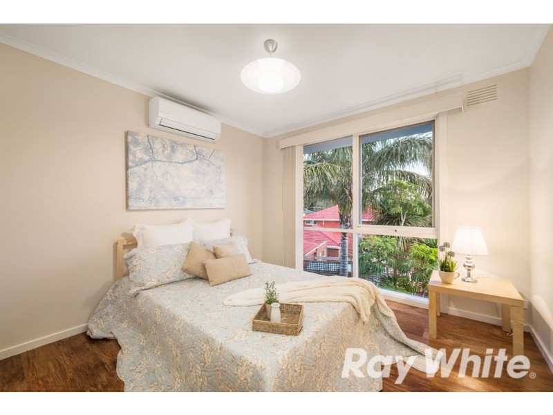 2 Glenys Court, Wantirna South VIC 3152