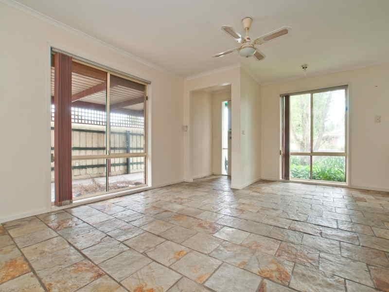 11 Herrington Avenue, Carrum Downs VIC 3201