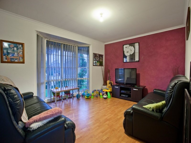 44 Greenwood Drive, Carrum Downs VIC 3201