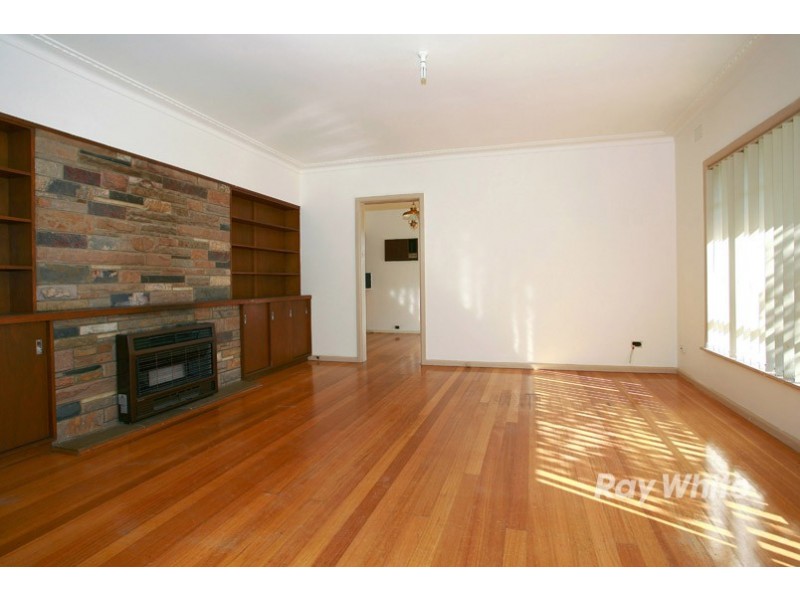 27 Tate Avenue, Wantirna South VIC 3152