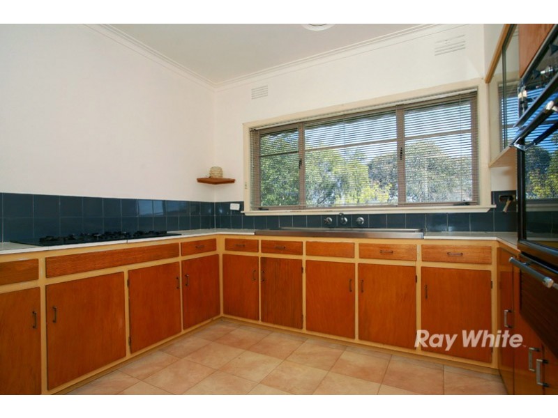 27 Tate Avenue, Wantirna South VIC 3152