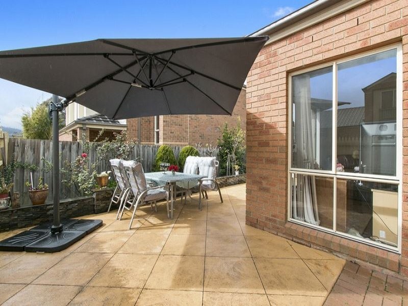 16 Watling Grove, Ferntree Gully VIC 3156