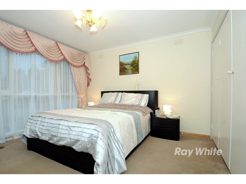 54 Sylphide Way, Wantirna South VIC 3152