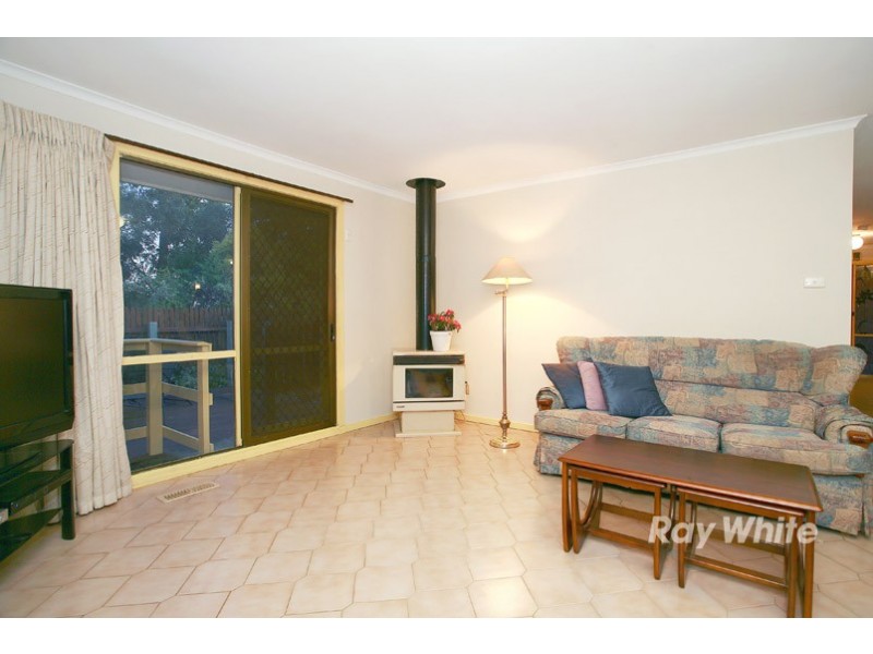 53 Merryn Grove, Wantirna South VIC 3152