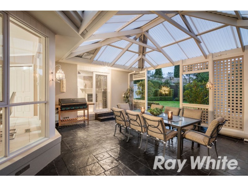 28 Tresise Avenue, Wantirna South VIC 3152