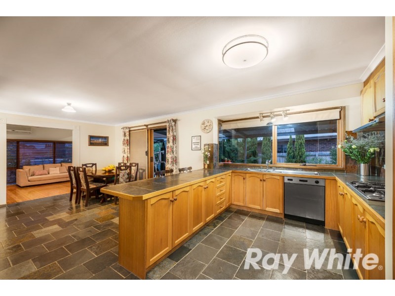 21 Haideh Place, Wantirna South VIC 3152