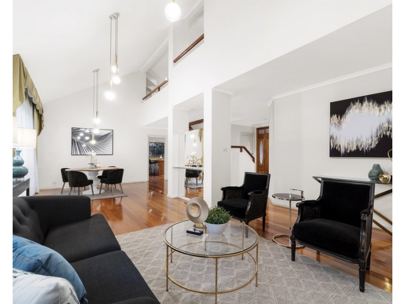 8 Sally Close, Wantirna South VIC 3152