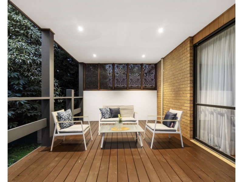 8 Sally Close, Wantirna South VIC 3152