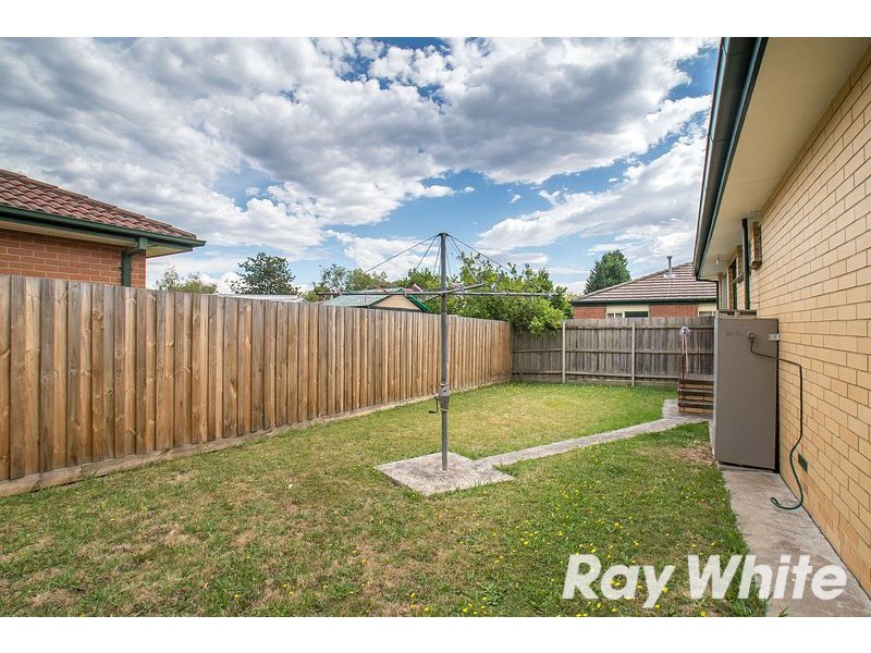 2/7 Violen Street, Bayswater VIC 3153