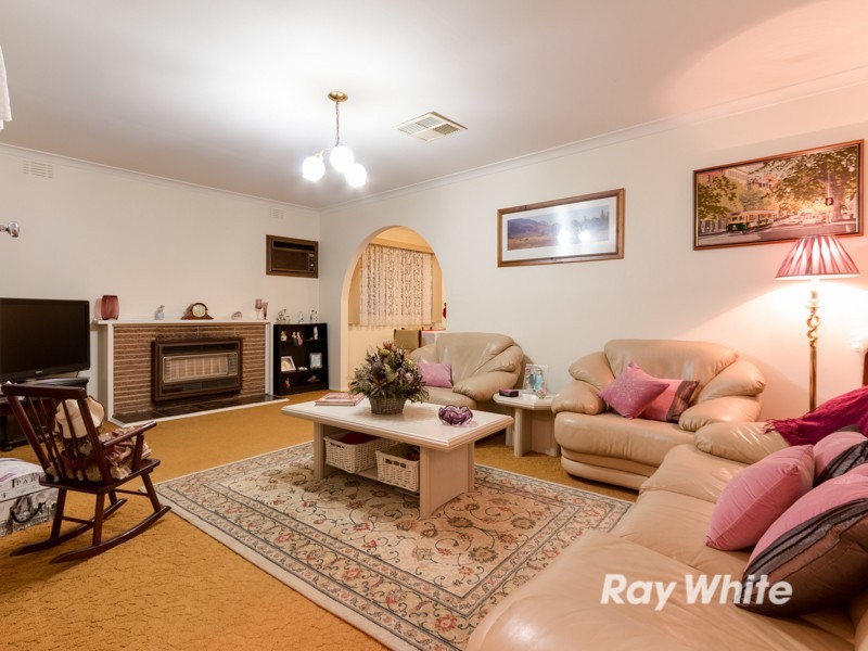 16 St Davids Drive, Wantirna VIC 3152