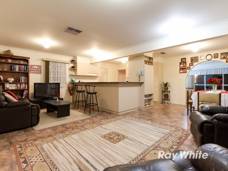 16 St Davids Drive, Wantirna VIC 3152