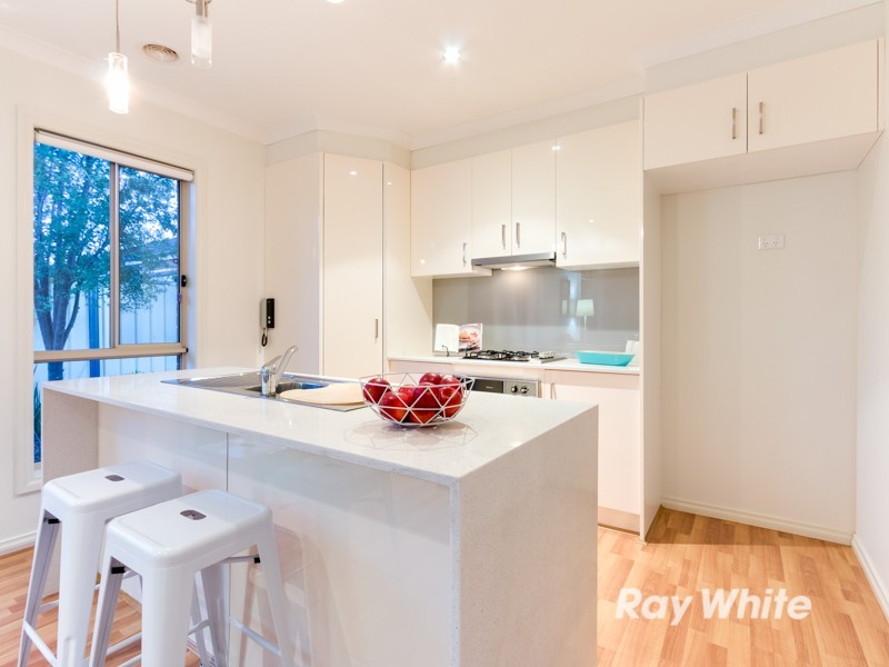 2/58 Misten Avenue, Altona North VIC 3025