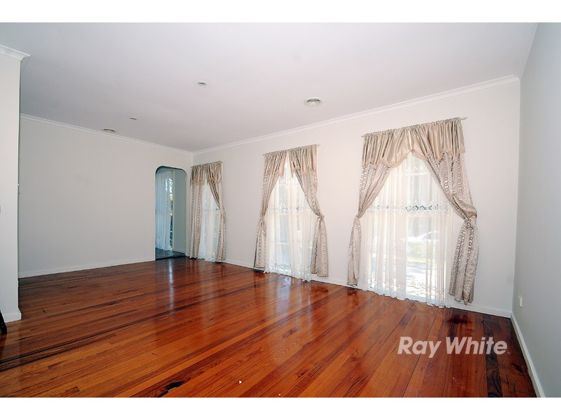 82 Anne Road, Knoxfield VIC 3180
