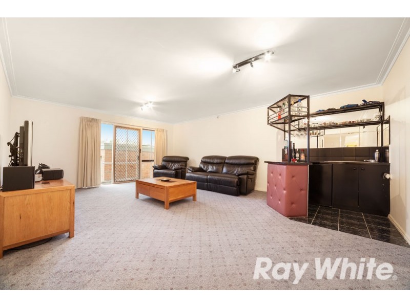 49 Howell Drive, Berwick VIC 3806