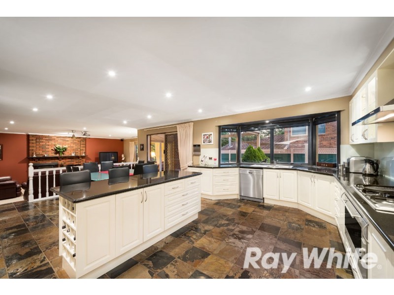 5 Damian Place, Wantirna South VIC 3152